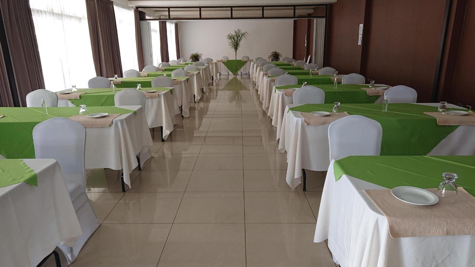 Hotel Y Restaurante El Guarco Cartago Dış mekan fotoğraf