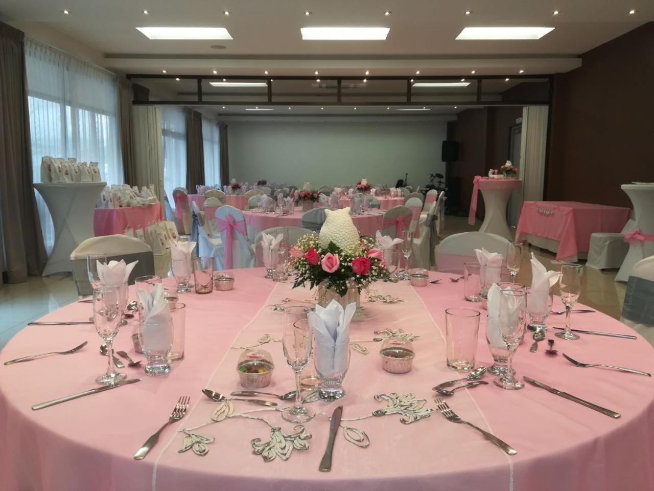 Hotel Y Restaurante El Guarco Cartago Dış mekan fotoğraf
