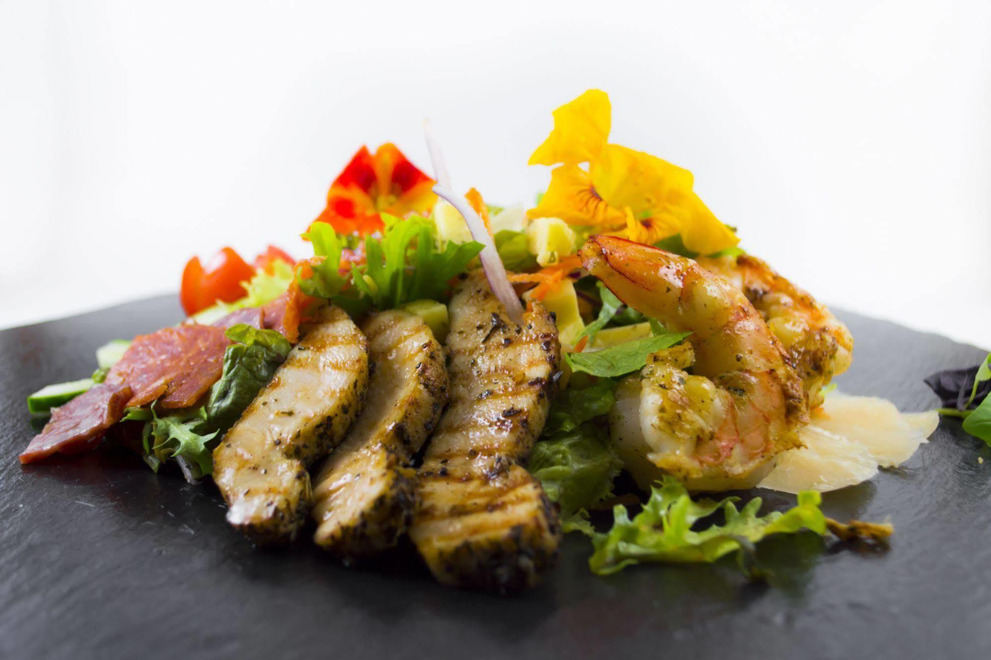Hotel Y Restaurante El Guarco Cartago Dış mekan fotoğraf